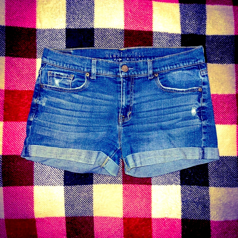 Aeropostale Cuffed Shorts